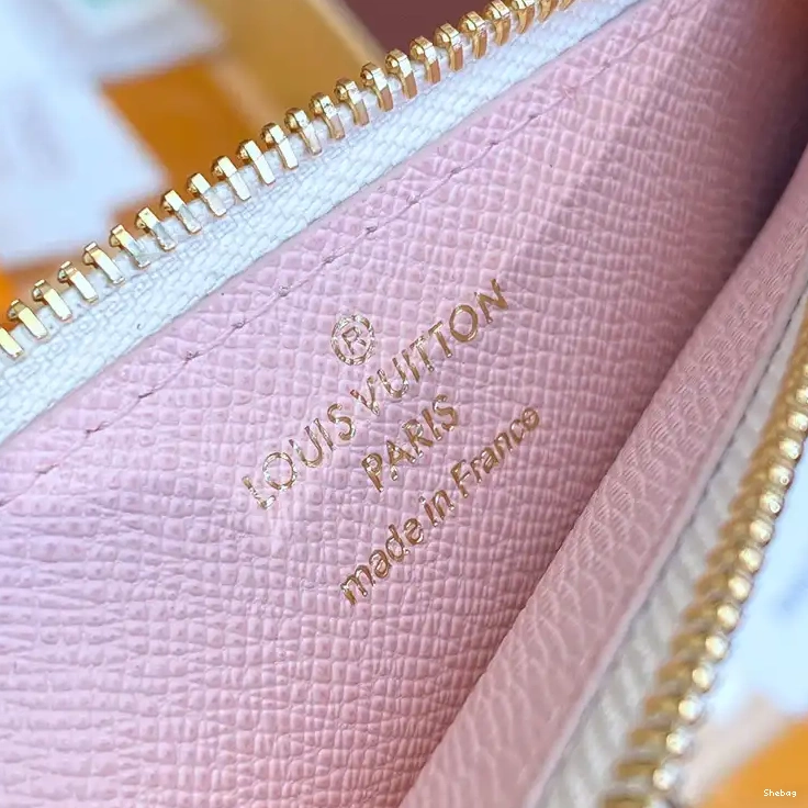 2404YA0148 Bags LV 0822